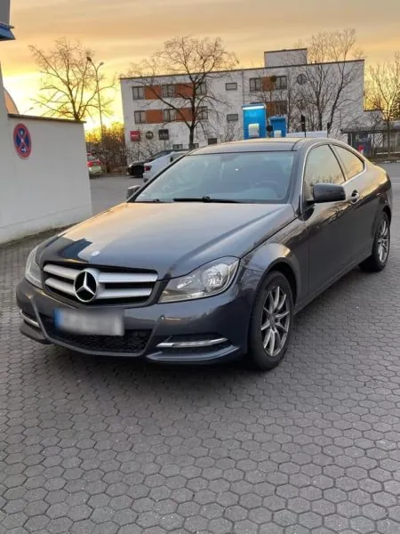 Mercedes 4