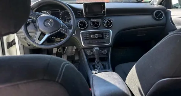 Mercedes 6
