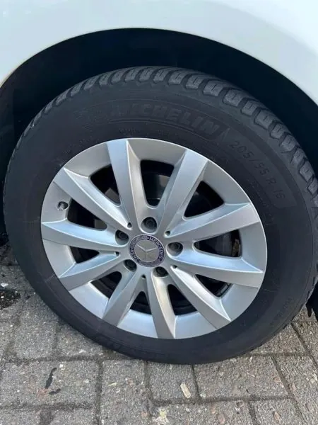 Mercedes 7