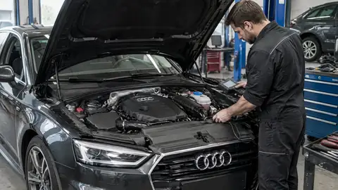 Audi 2.0 TFSI Benzinmotor im Motorraum