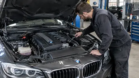BMW-Reihensechszylinder-Benziner bei der technischen Diagnose