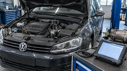 VW mit CFHC-Dieselmotor bei der Werkstattdiagnose